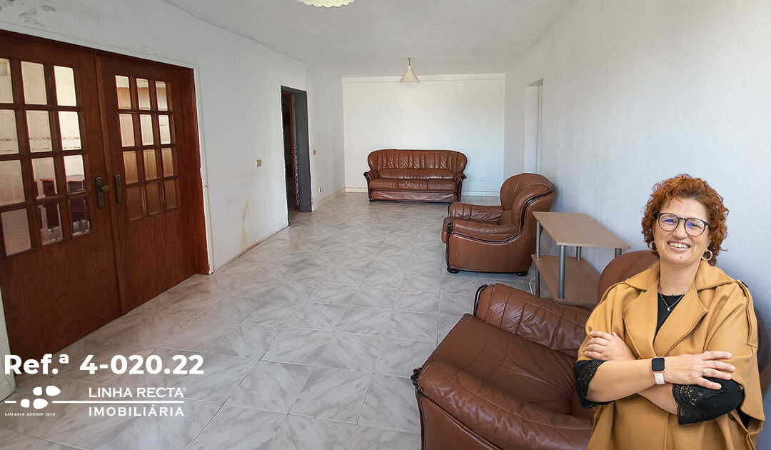 Apartamento de quatro assoalhadas, para remodelação total, nos Jardins do Sado, em Setúbal – Refª 4-020.22