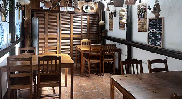 Restaurante para venda, completamente equipado e mobilado, em zona central de Setúbal - Refª RV-001.23