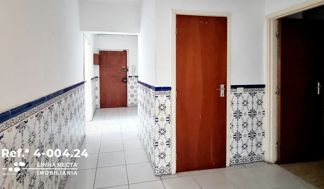 Apartamento T3, com elevador, a 8km da praia Fluvial de Alburrica – Refª 4-004.24