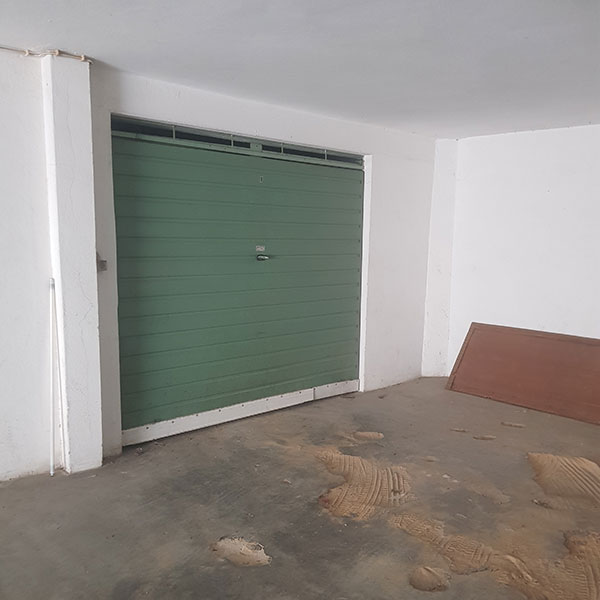 Apartamento T2, c/ terraço, no centro histórico de Setubal - Refª 3-016.24