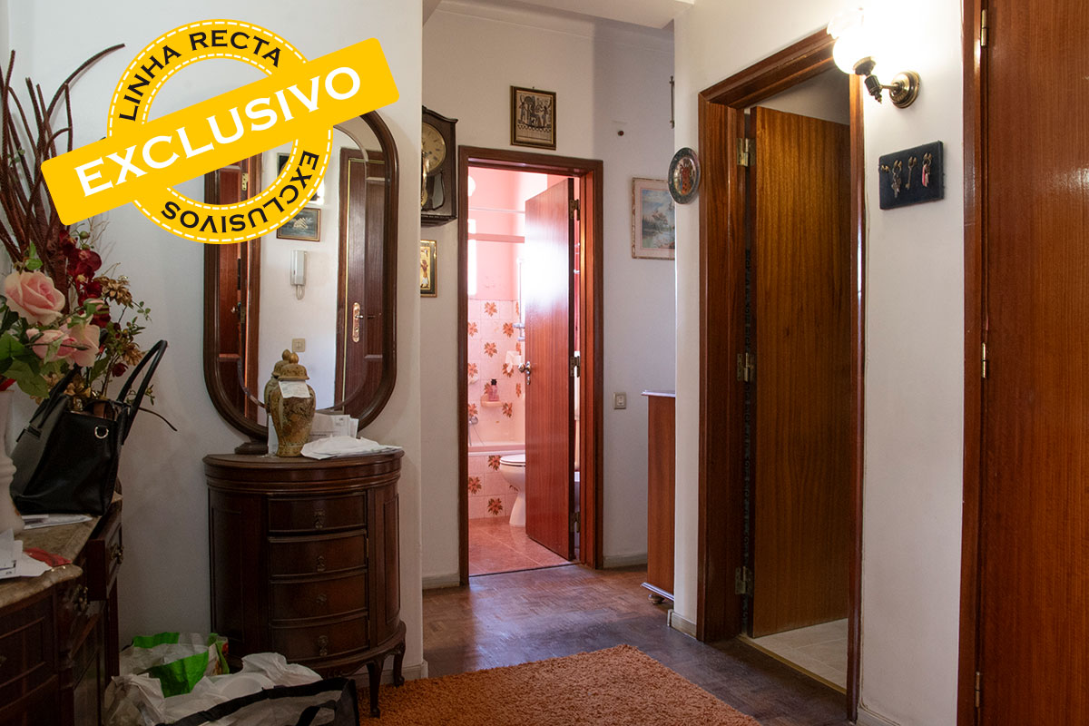 Apartamento T3, de origem mas muito estimado, na Quinta Alves da Silva - Refª 4-005.25 Apartamento T3, de origem mas muito estimado, na Quinta Alves da Silva - Refª 4-005.25