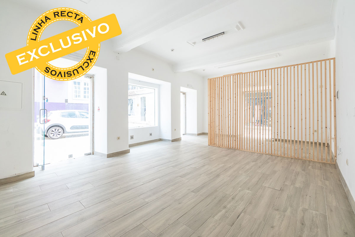 Apartamento T3, em bom estado de conservação, na Terroa - Refª 4-001.25