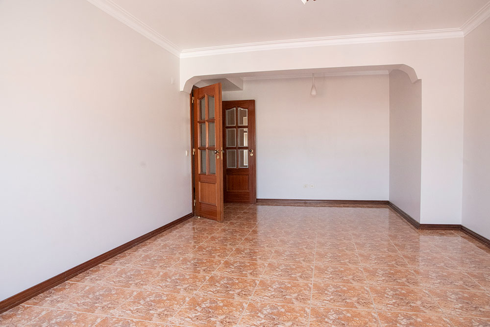 T2 com excelentes áreas, construção de 1997, em Peixe Frito, Setúbal - Refª 3-005.25