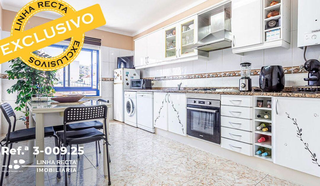 Apartamento T2, com varandas, na zona do Hospital, garagem opcional – Refª 3-009.25