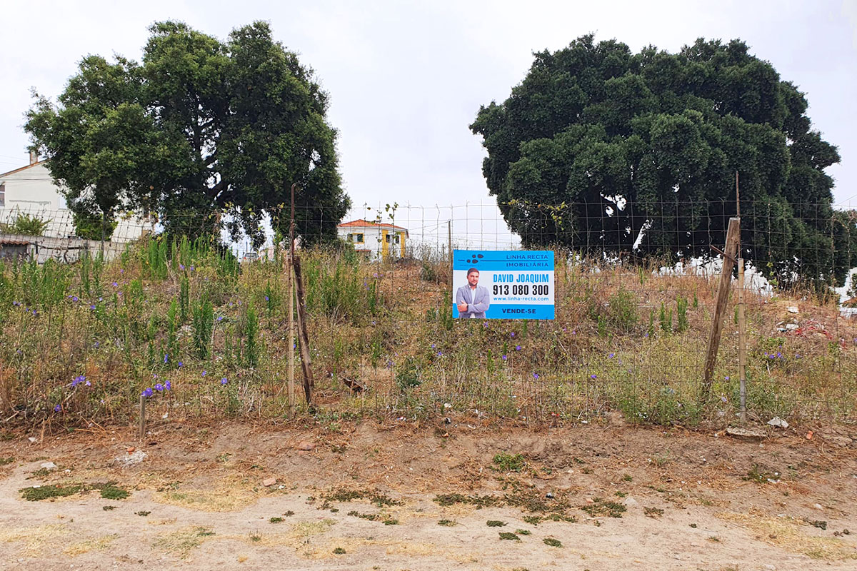 Terreno, com viabilidade de loteamento para 16 fogos, nas Praias do Sado - Refª LC-001.20 Terreno, com viabilidade de loteamento para 16 fogos, nas Praias do Sado - Refª LC-001.20