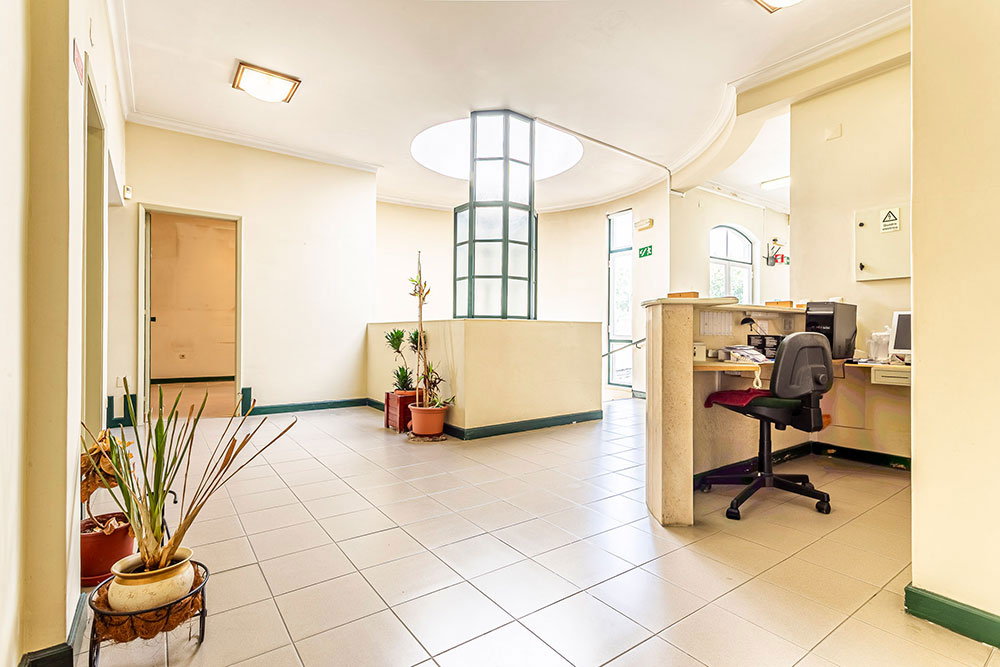 Moradia M7, no Bairro Salgado, em Setúbal, com potencial para hotel, habitação ou alojamento local - Refª M10-001.25
