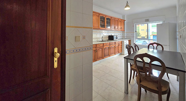 Apartamento T2, ótimas áreas e luz natural, em Setúbal – Refª 3-014.25