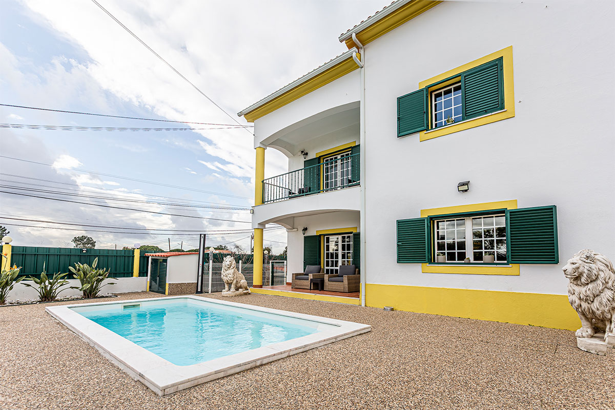 Moradia T5+3, mobilada, com piscina, churrasqueira coberta e pomar, na Lagoinha - Refª M5-001.26