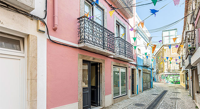 Prédio recuperado, com 3 apartamentos (1 duplex), no centro histórico de Setúbal - Refª PV-002.25 Prédio recuperado, com 3 apartamentos (1 duplex), no centro histórico de Setúbal - Refª PV-002.25