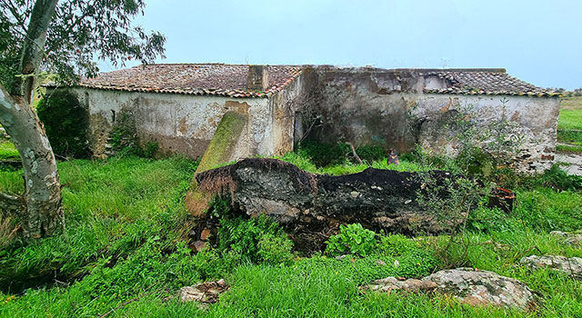 Moradia para recuperar, excelente investimento, para viver ou para rentabilizar como turismo rural, em Ourique - Refª M5-005.25 Moradia para recuperar, excelente investimento, para viver ou para rentabilizar como turismo rural, em Ourique - Refª M5-005.25