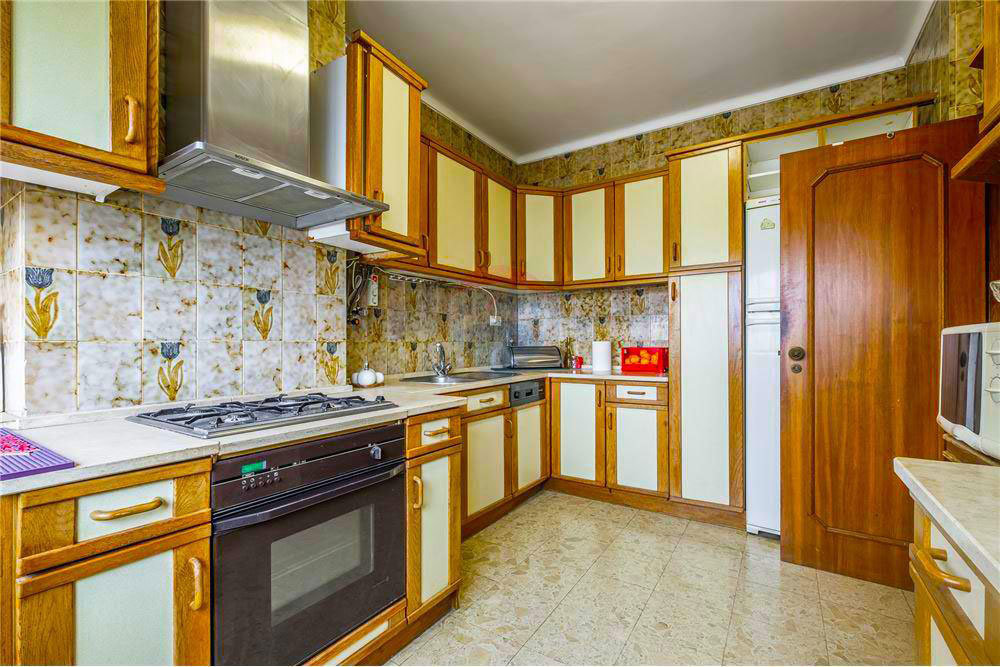 Apartamento T3+1, muito central, no Bairro do Montalvão, em Setúbal - Refª 4-001.26 Apartamento T3+1, muito central, no Bairro do Montalvão, em Setúbal - Refª 4-001.26