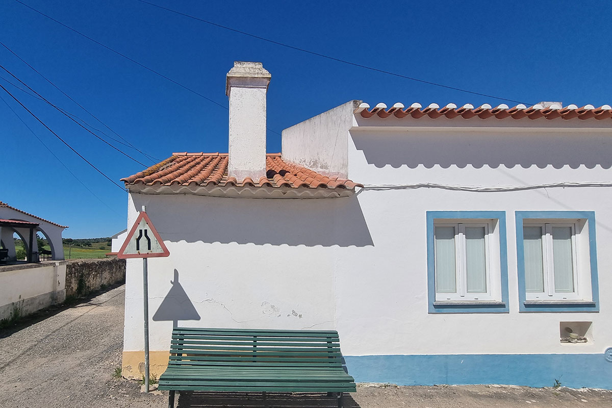 Moradia T1, térrea, com quintal, geminada, em Almodóvar - Refª M2-001.26