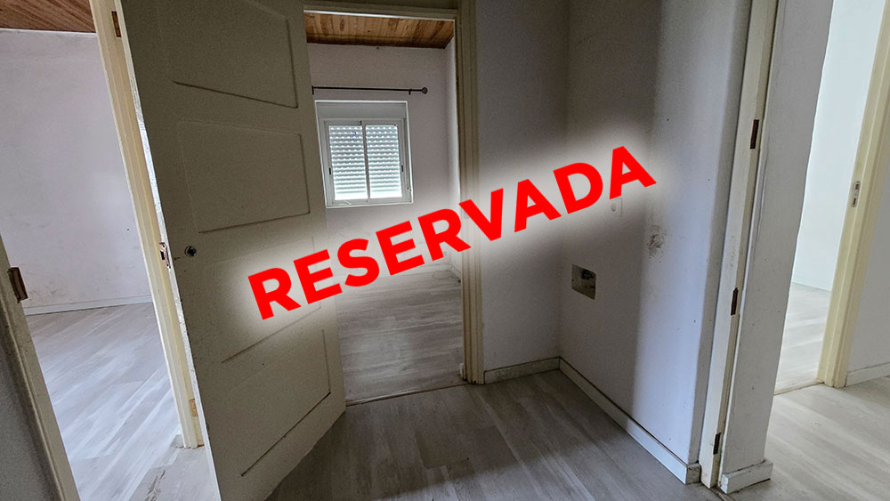 Moradia térrea, para reconstruir, no Bairro Santos Nicolau, em Setúbal - Refª M4-001.26