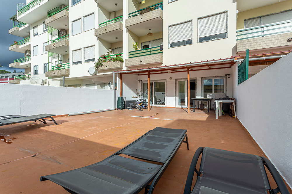 Apartamento T2+1, com terraço, no centro da Avenida Luísa Todi - Refª 3-011.25