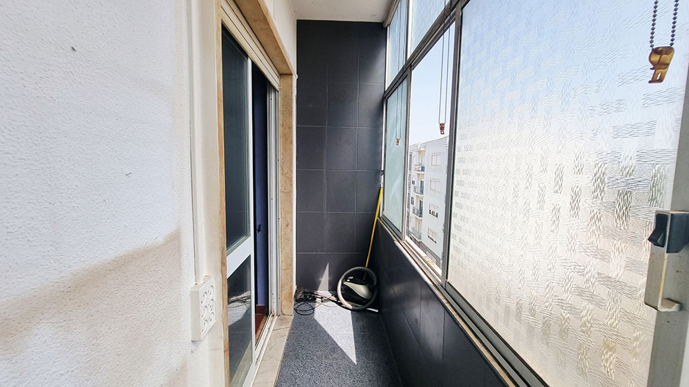 Apartamento T3+1, com 2 varandas e sotão, no Seixal, próximo dos barcos para Lisboa - Refª 4-005.26