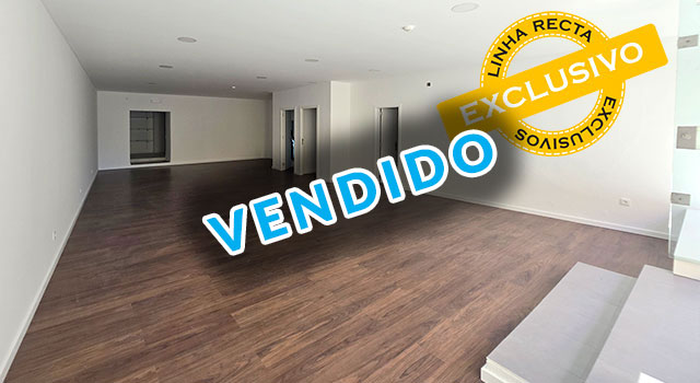 Loja, para venda, na Baixa de Setúbal - Refª LV-001.26