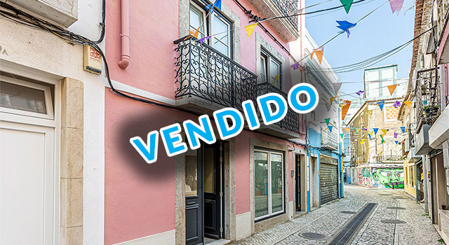 Prédio recuperado, com 3 apartamentos (1 duplex), no centro histórico de Setúbal - Refª PV-002.25