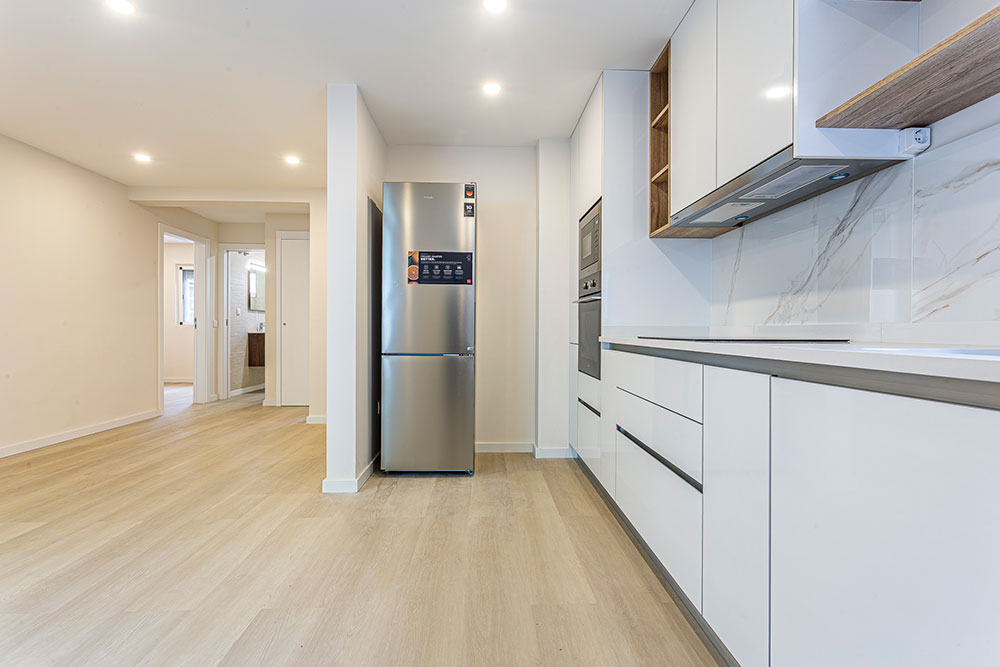 Apartamento T2, remodelado, a estrear completamente mobilado e equipado, em Setúbal - Refª 3-005.26