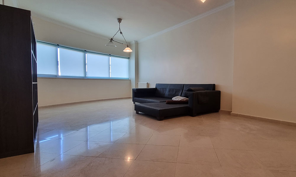 Apartamento T3, luxuoso, com parqueamento, no centro de Setúbal, na Av. dos Combatentes da Grande Guerra - Refª A4-001.22