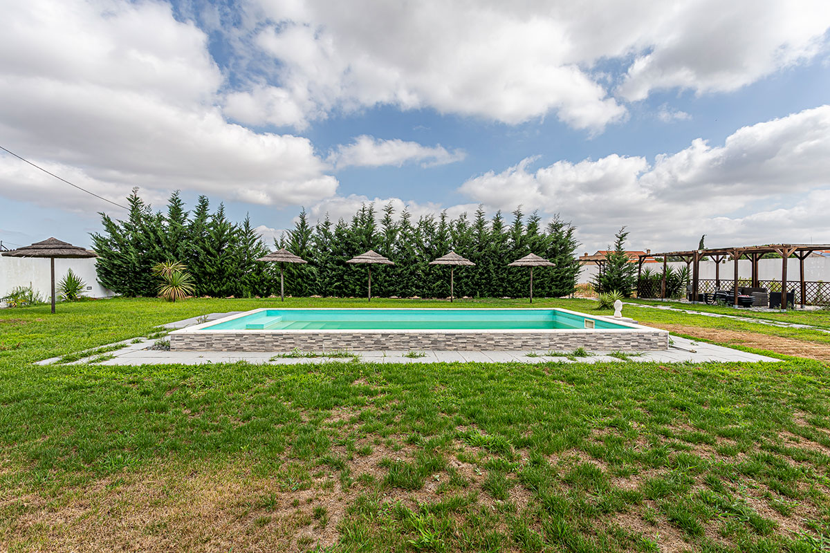 Quinta no Poceirão, com casa em construção e espaço para a realização de eventos - Refª SOL_2390