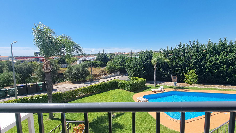 Moradia em Banda T2+1, em condomínio fechado, com grande garagem e piscina, na Guia, Albufeira - Refª M4-003.26 Moradia em Banda T2+1, em condomínio fechado, com grande garagem e piscina, na Guia, Albufeira - Refª M4-003.26