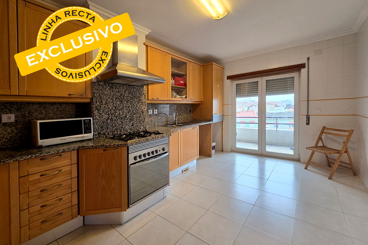 Apartamento T3, para arrendamento, na zona de Aranguês, Setúbal - Refª A4-008.25
