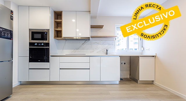 Apartamento T2, remodelado, a estrear completamente mobilado e equipado, em Setúbal - Refª 3-005.26
