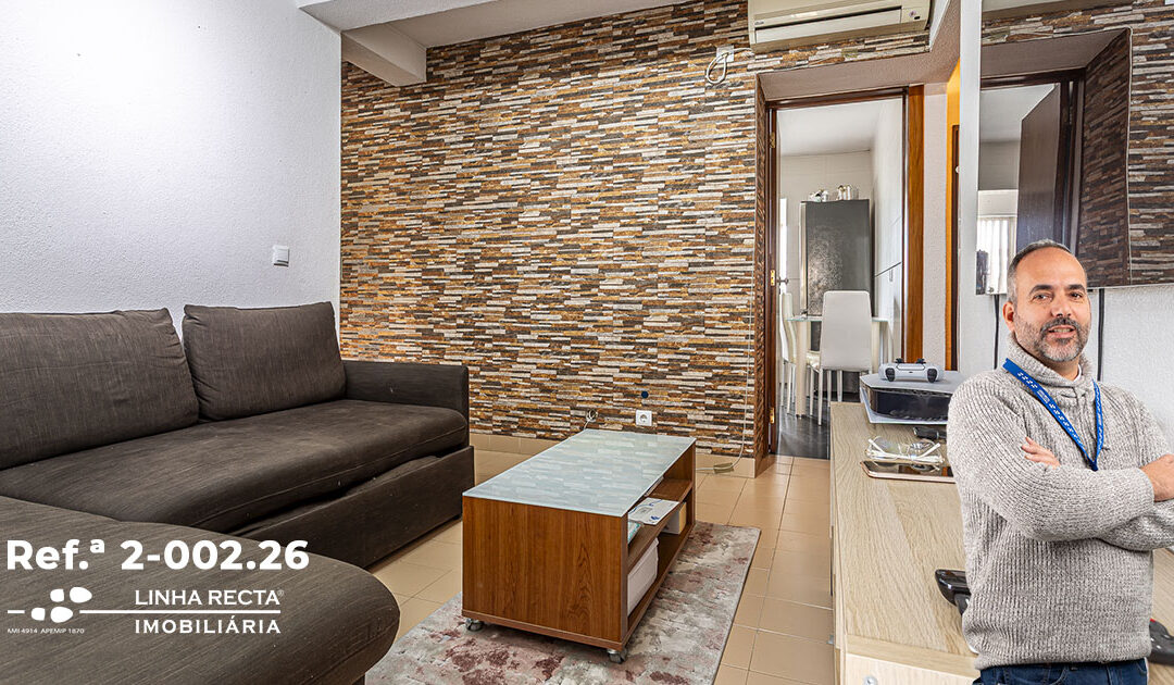 Apartamento T1, transformado em T2, na Praça de Portugal, em Setubal, com inquilino até junho 2027, mobilado e equipado – Refª 2-002.26