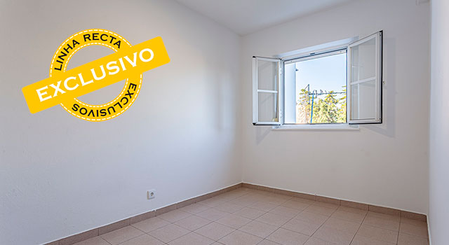 Apartamento T2, pronto a habitar, no Bº Humberto Delgado, em Setúbal - Refª 3-009.26