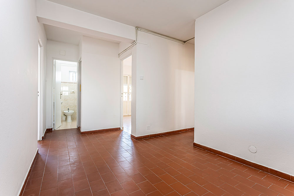Apartamento T2+1, com terraço, no centro da Avenida Luísa Todi - Refª 3-011.25